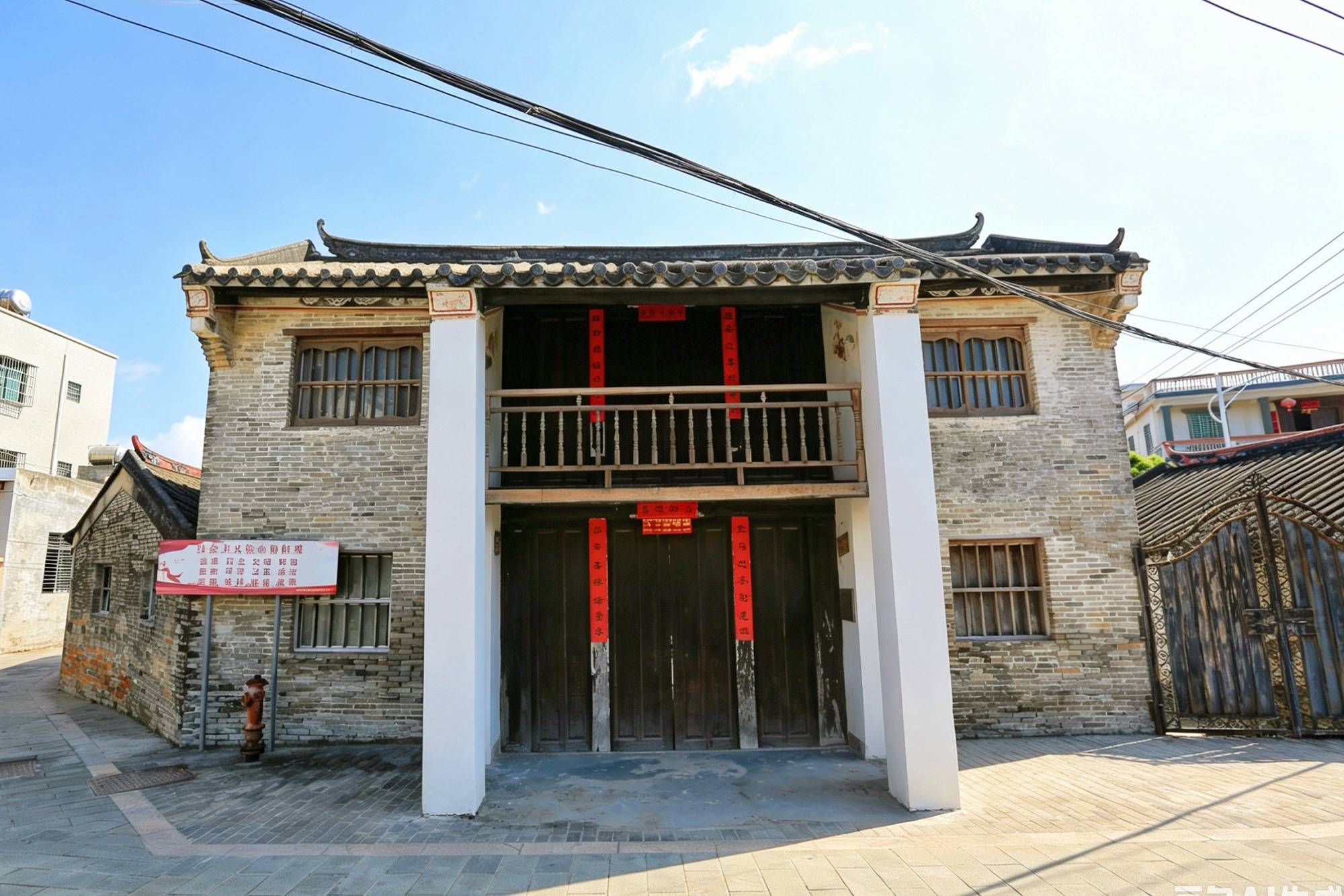 三亚崖州保平村，宁远河畔的千年古村，隐藏着众多明清百年老宅