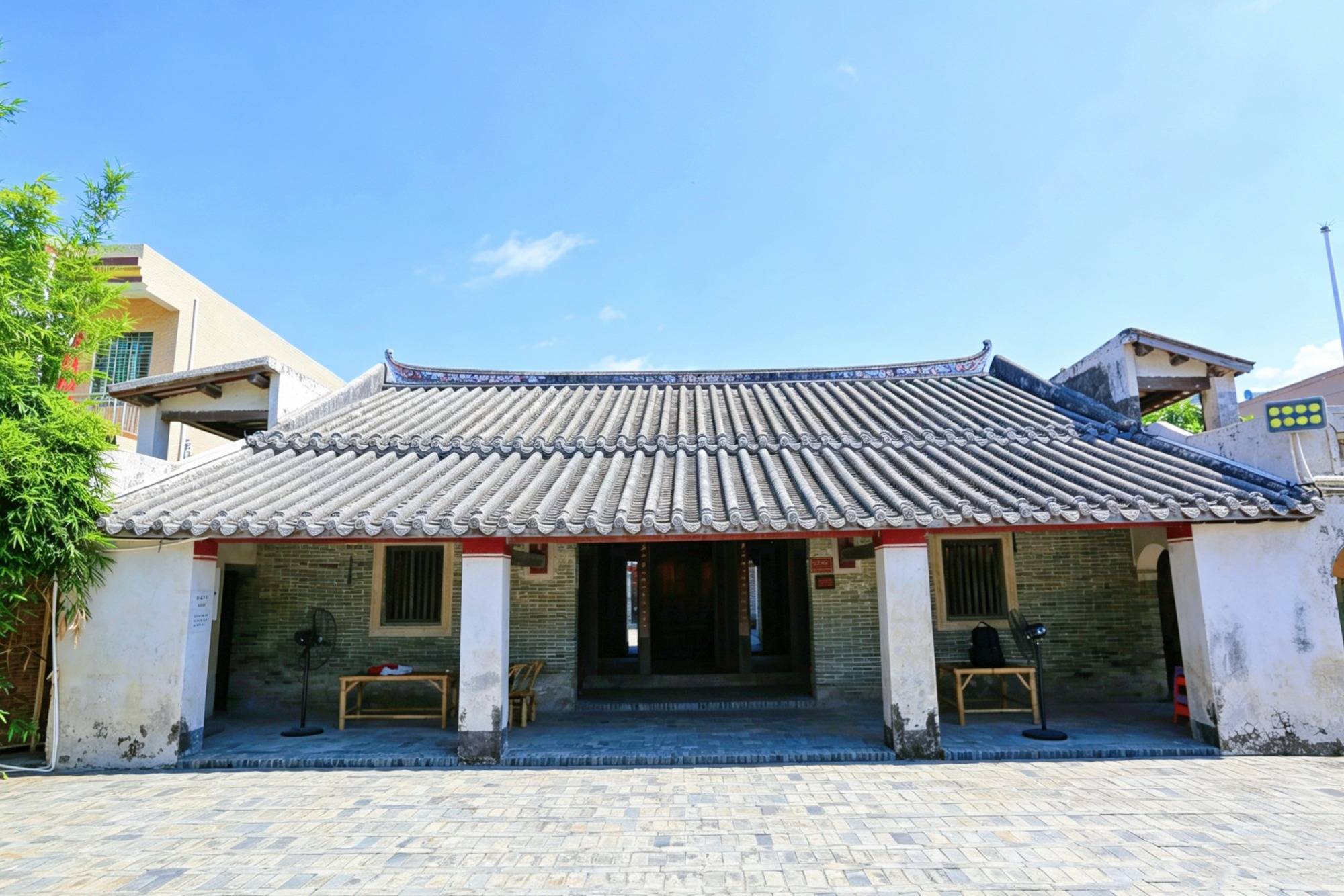 三亚崖州保平村，宁远河畔的千年古村，隐藏着众多明清百年老宅