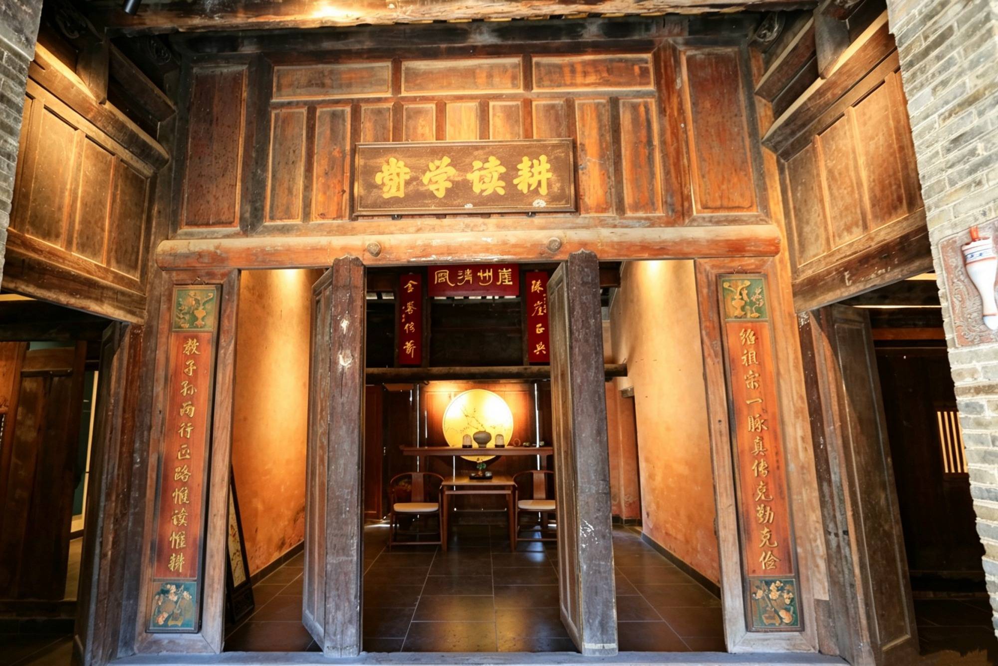 三亚崖州保平村，宁远河畔的千年古村，隐藏着众多明清百年老宅