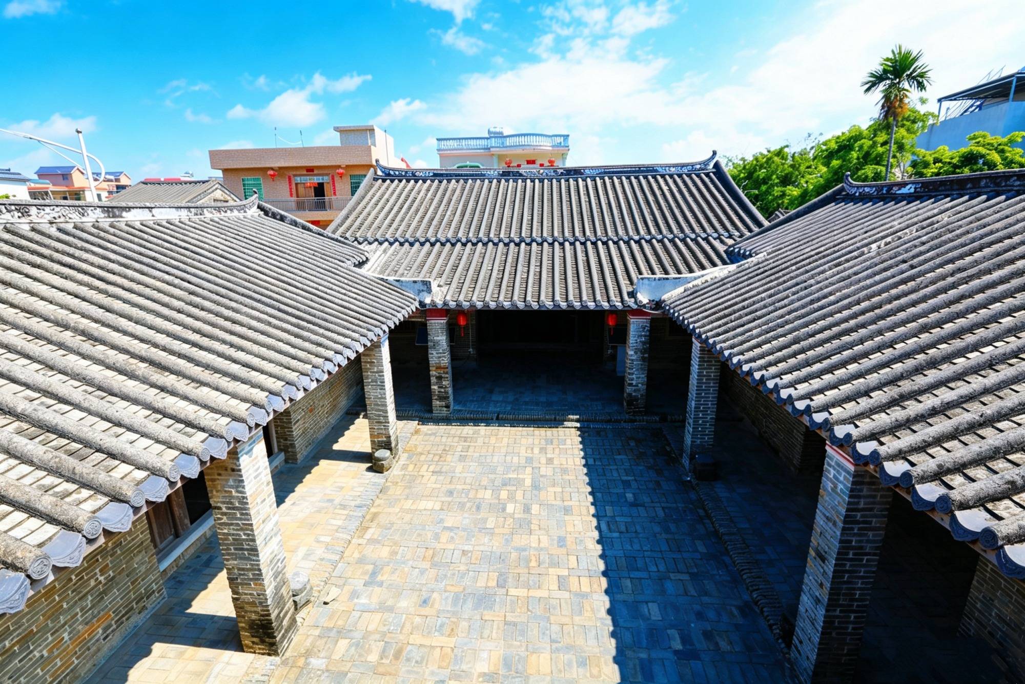 三亚崖州保平村，宁远河畔的千年古村，隐藏着众多明清百年老宅