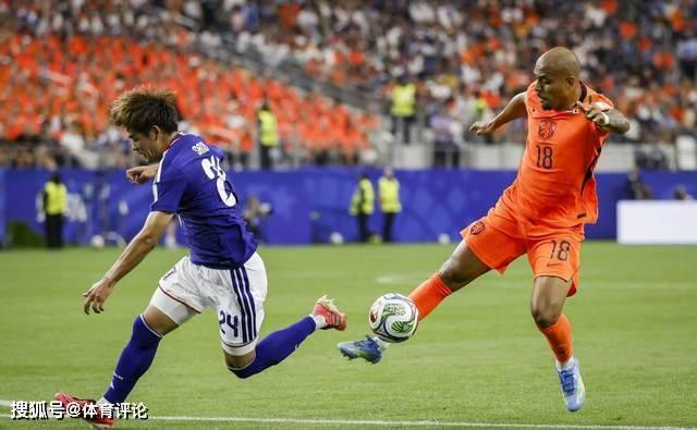 世界杯上演超燃2-2！荷兰全攻全守回来了，日本踢出亚洲最高水平